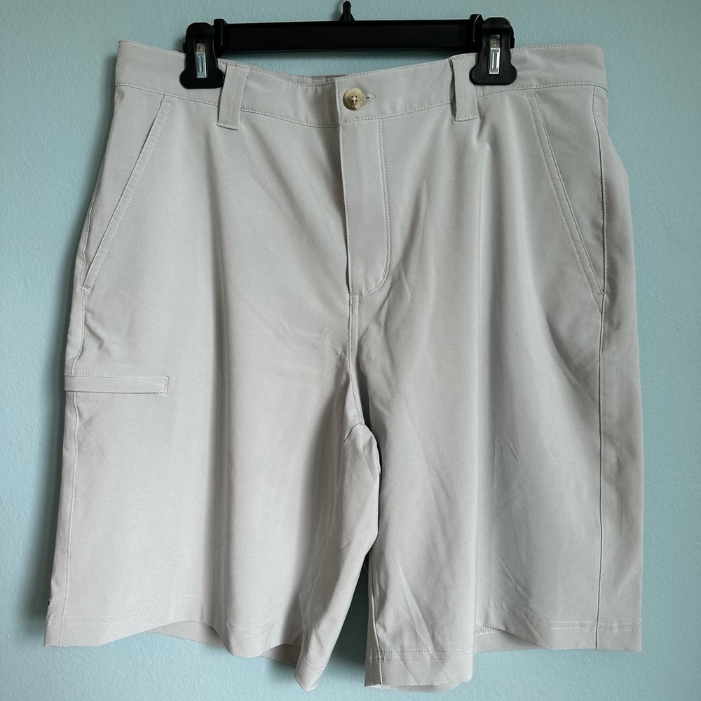 Columbia PFG Omni-Shade Grander Marlin II Offshore Gray Shorts Mens Size 36x10